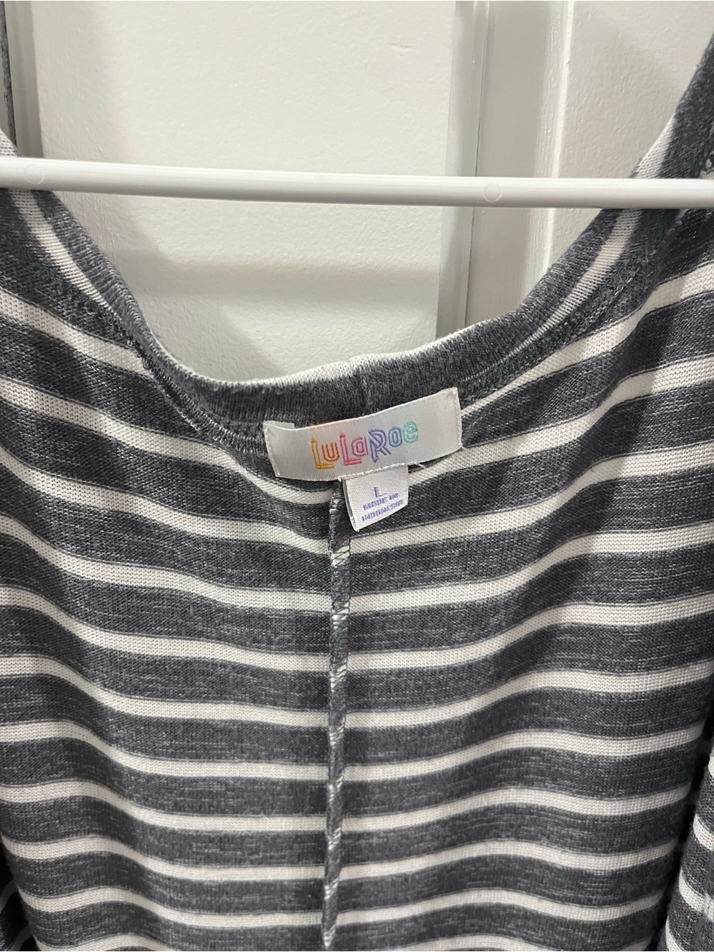 LuLaRoe Gray & White Striped Cardigan Duster Size Large - Picture 2 of 3